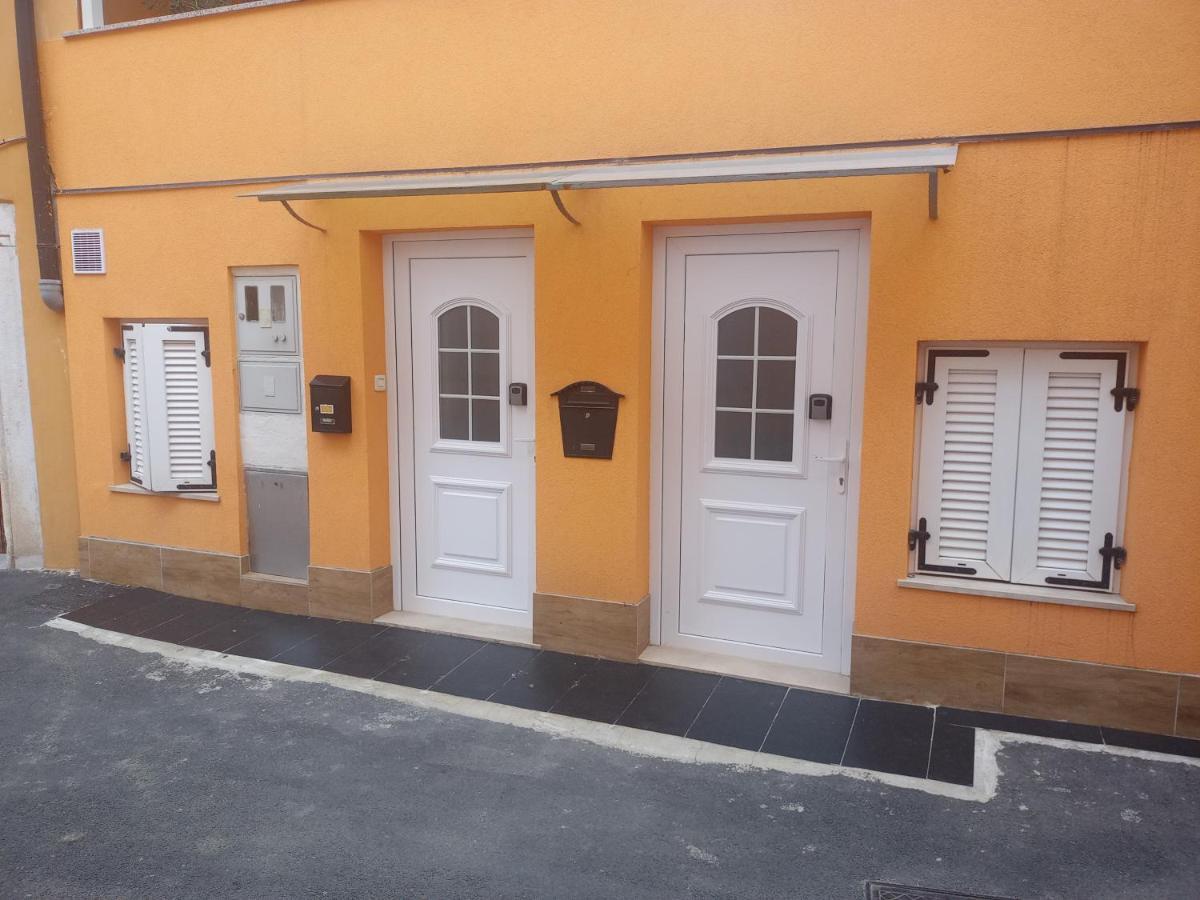 Apartma Eli2 Apartamento Koper Exterior foto